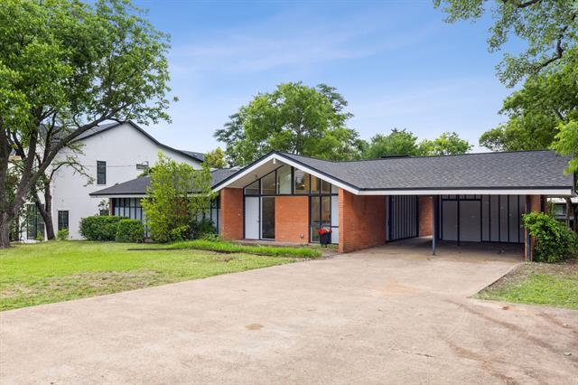 Photo - 6916 Forest Ln
