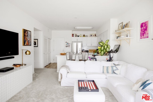 Photo - 12655 Bluff Creek Dr Unit 402