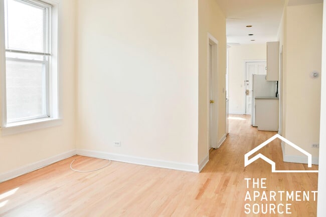 Photo - 2318 N Southport Ave Unidad 3R