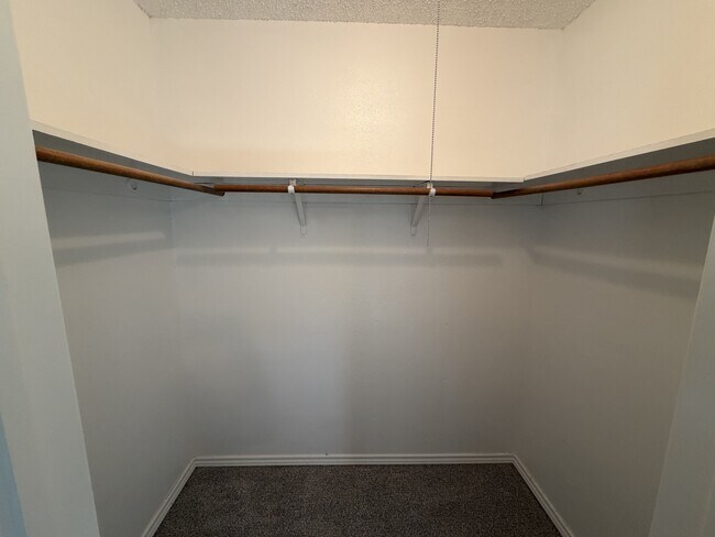 Photo - 815 Hilltop Dr