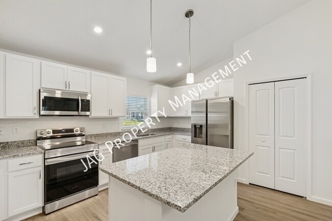 Photo - 1282 Hegira St NW