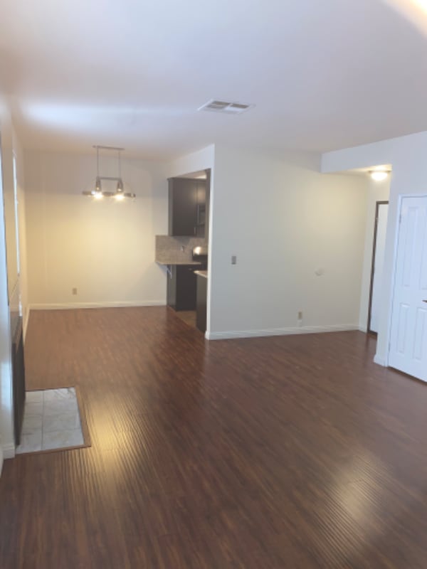 1224 S Corning St Unidad 4