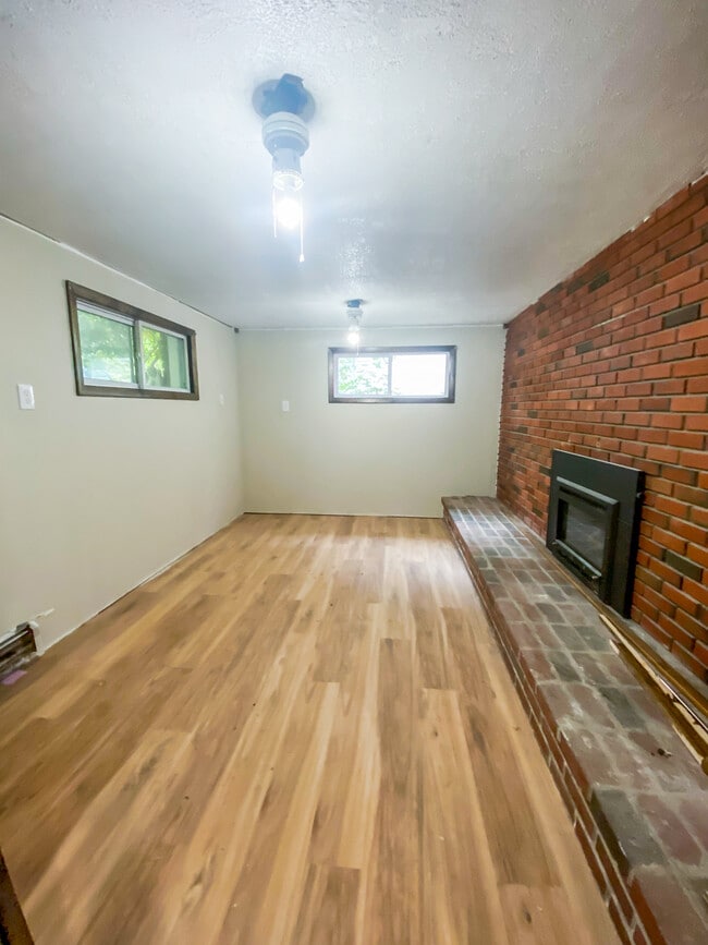 Building Photo - 748 Togus Rd Rental