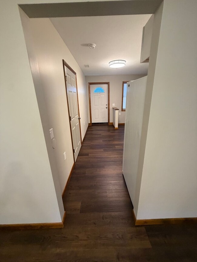 602 W 5th St Unit 4