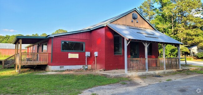 Building Photo - 53a Pennington Rd Unit 1 Rental