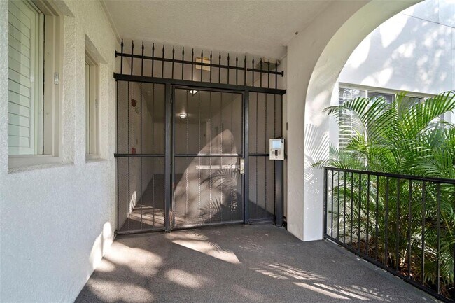 Photo - 435 S Oregon Ave Unit 305