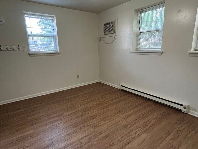 Photo - 314 S Poplar St