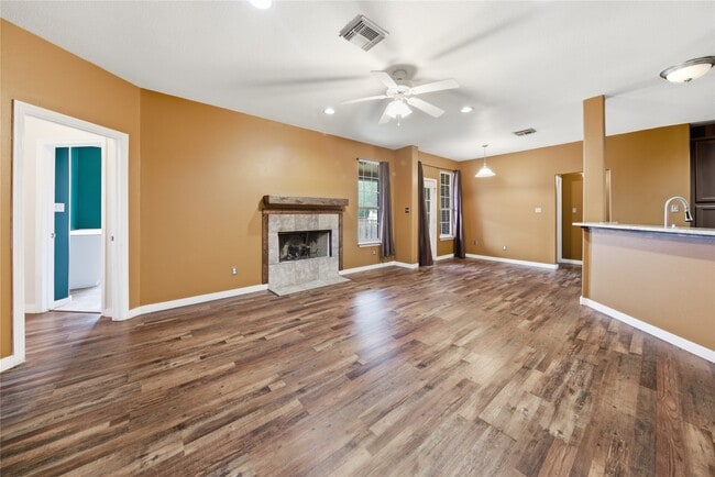 Photo - 13262 Lake Breeze Ln