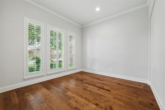 Photo - 231 Pine Valley Ct