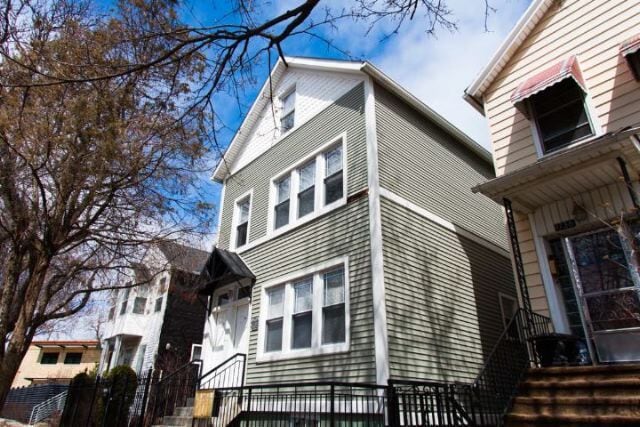 Photo - 1736 W Altgeld St Apartments Unit 1