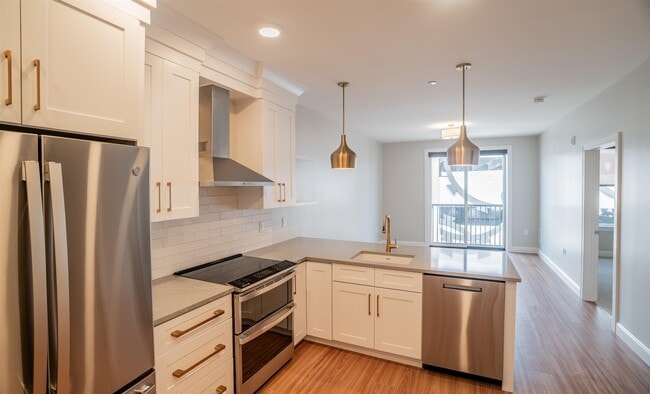 Building Photo - 99 Foundry Pl Unit 407