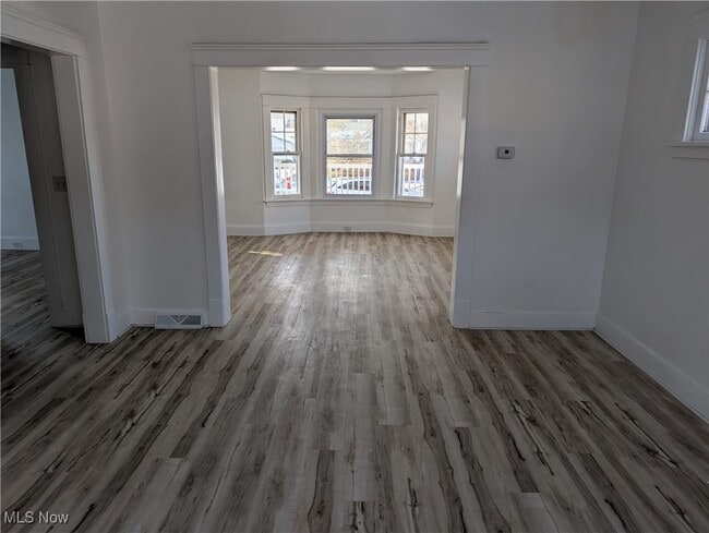 Photo - 2939 E 130th St