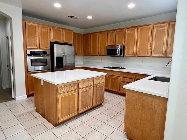 Photo - 525 Avenida Ortega