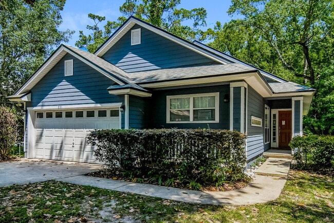 Photo - 2131 Carnes St