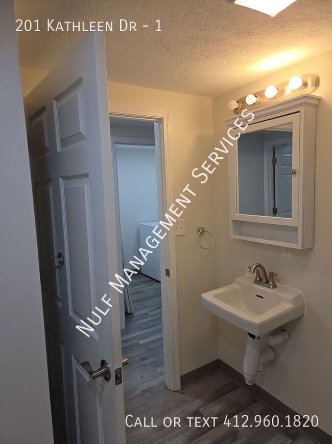 Photo - 201 Kathleen Dr Unit 1