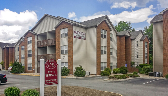 Building Photo - Tech Terrace