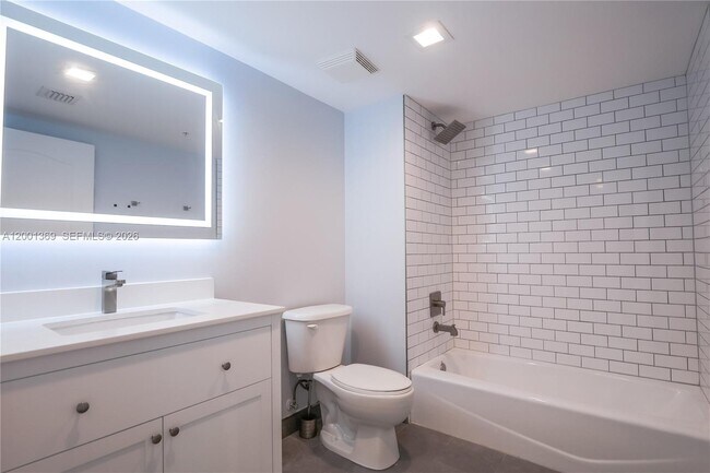 Photo - 117 NW 42nd Ave Unidad 912