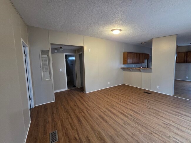 Photo - 2956 Lake Park Rd