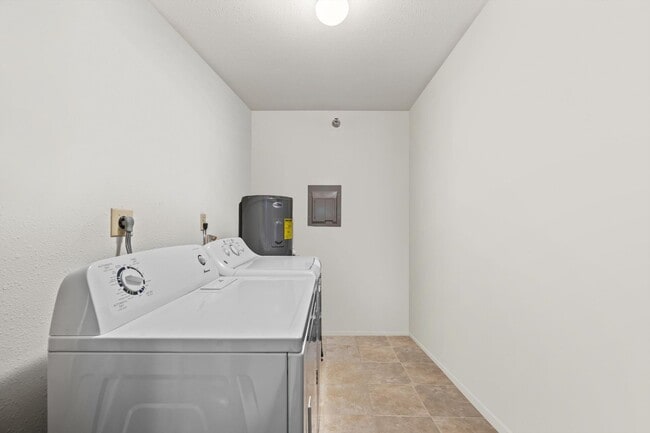 Cameron Heights Associates LLC