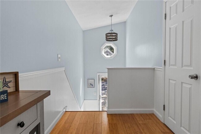 110 Winsor Ave
