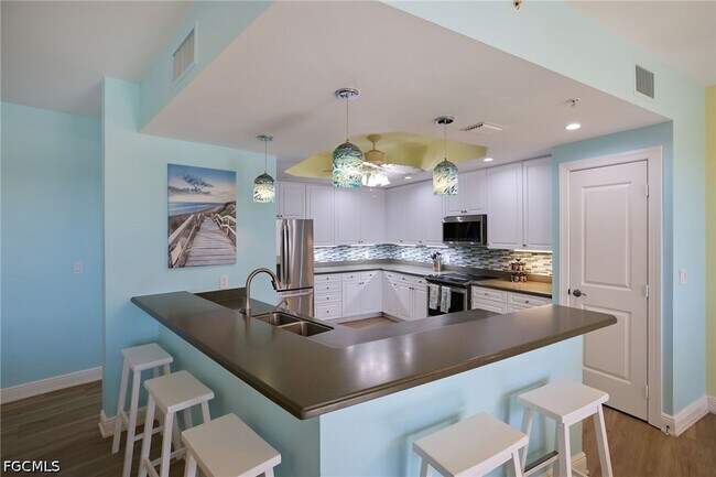 Photo - 5702 Cape Harbour Dr Unidad 204