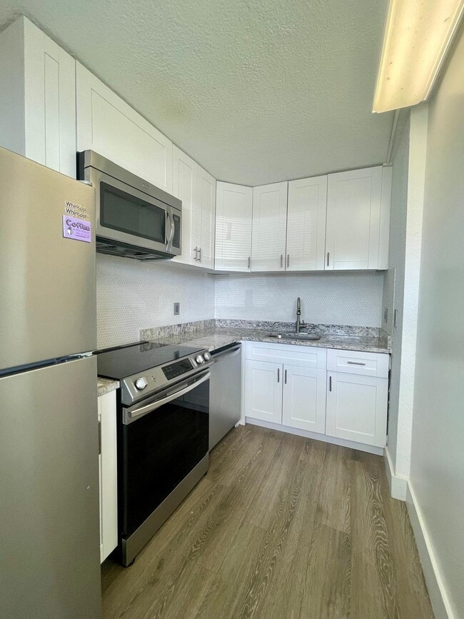 Photo - 651 NW 42nd Ct Unidad 118