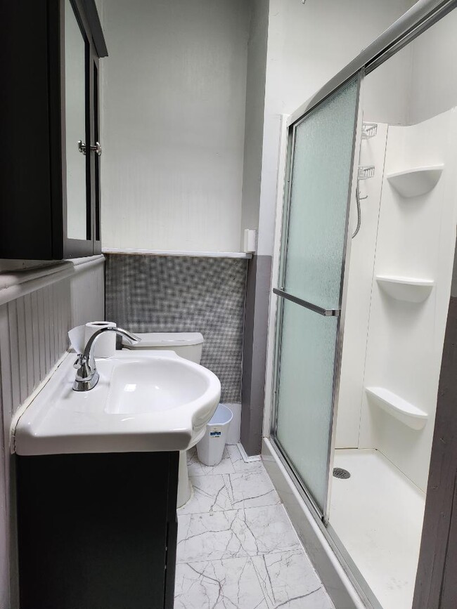 Photo - 6515 Germantown Ave