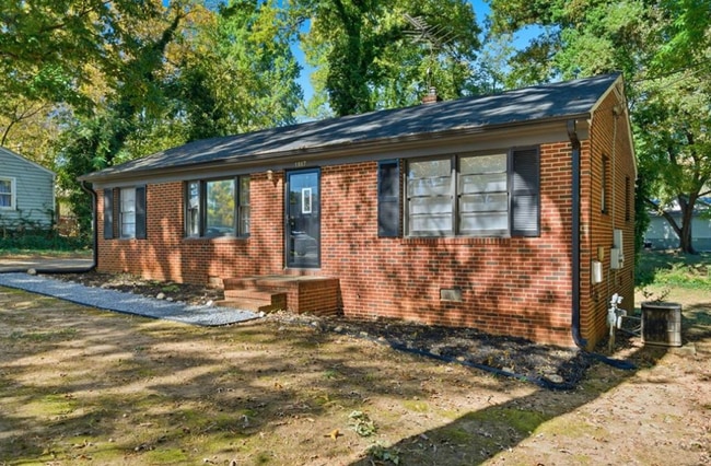 Photo - 1907 Apex Pl