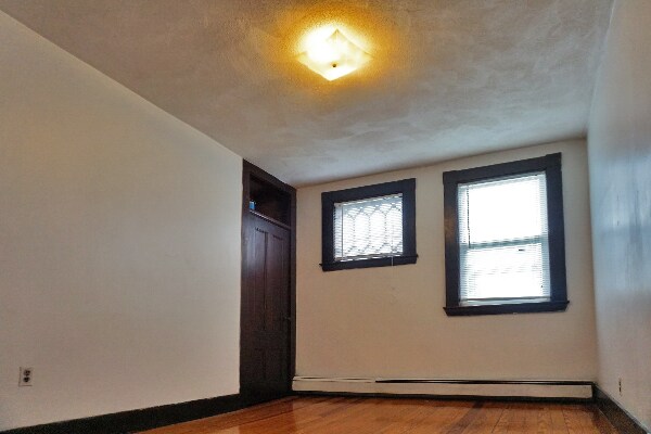 Photo - 156 Brown St