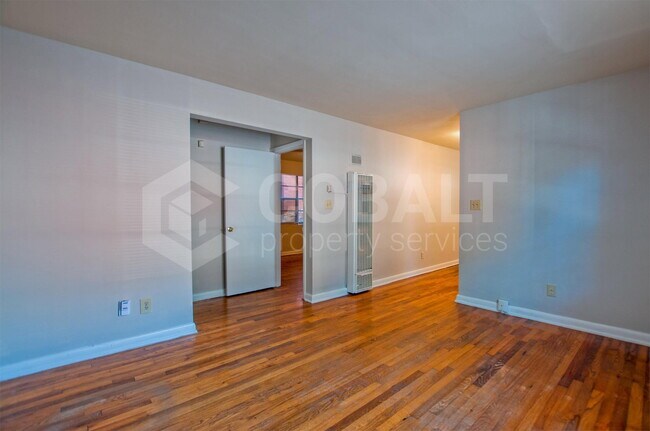 Photo - 896 Greenwood Ave NE Unit 7
