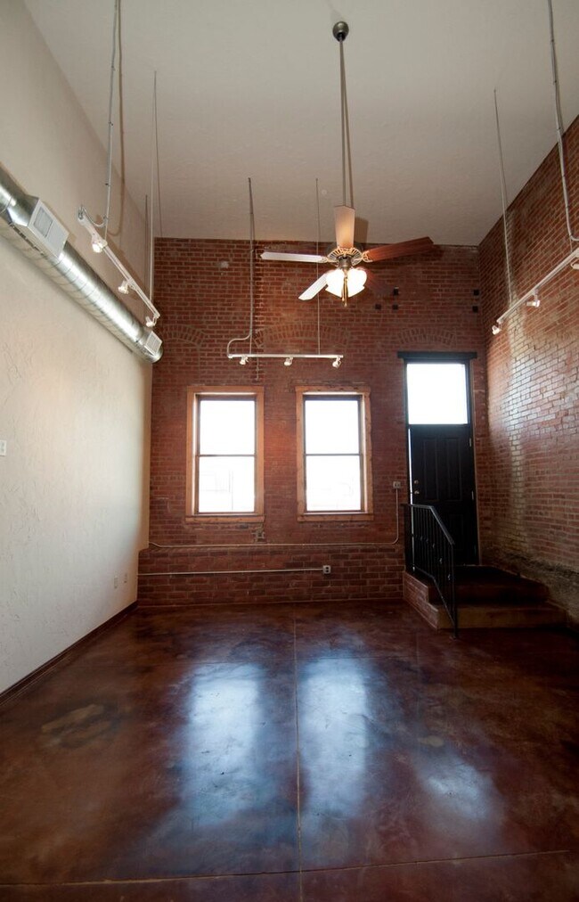 Photo - Union Biscuit Warehouse 109 Unidad UB 109