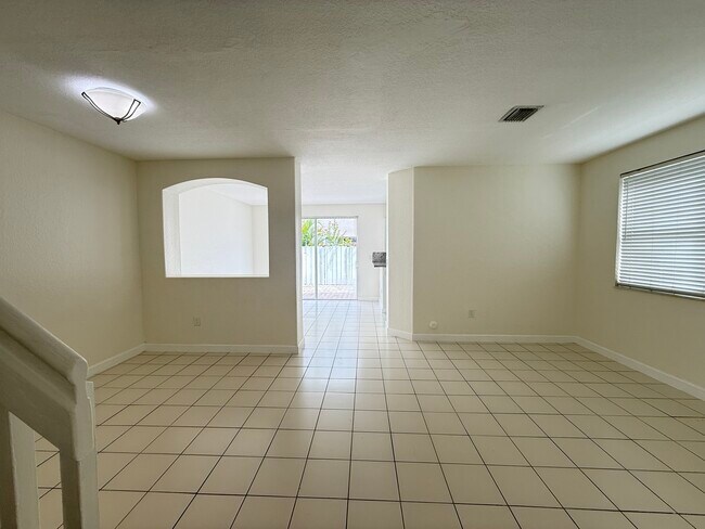 Photo - 15131 SW 23rd Ln