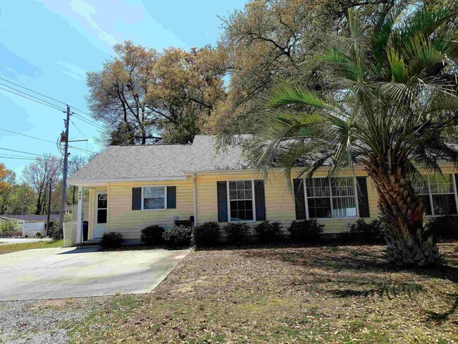 Building Photo - 609 6th Ave N Rental