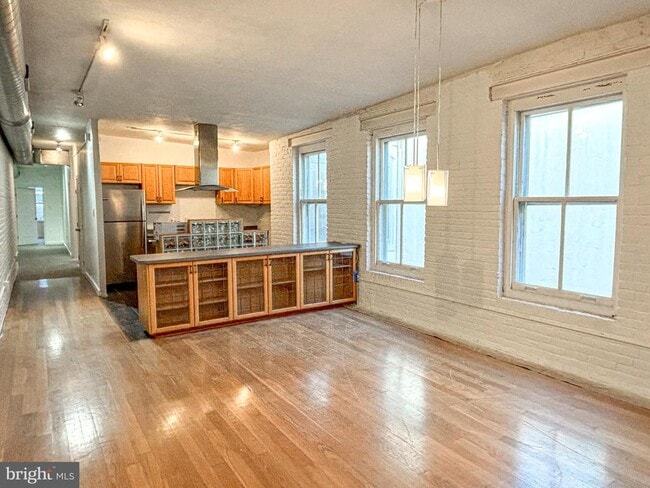 Photo - 212 Race St Unit 4C