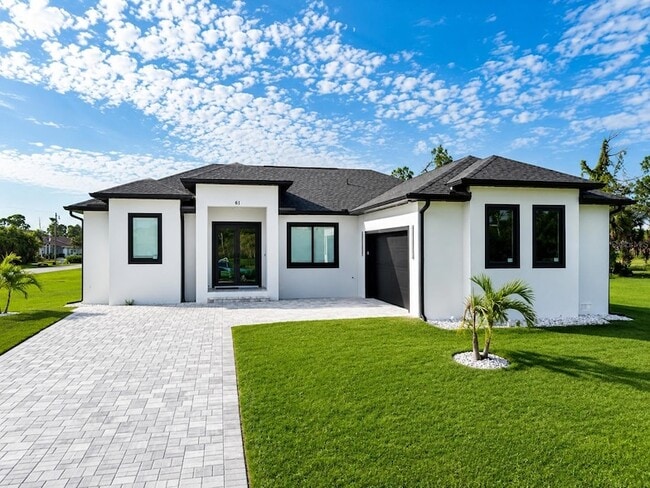 Building Photo - 61 Tee View Terrace