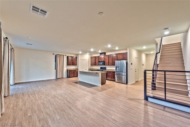 Photo - 863 Elmstone Pl