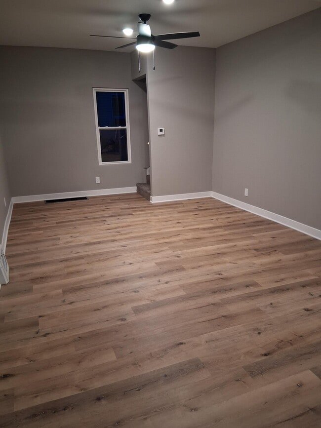 Living Room - 1714 E Walnut St