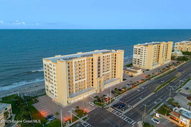 Building Photo - 1025 Jimmy Buffett Mem Hwy Unit 501 Rental