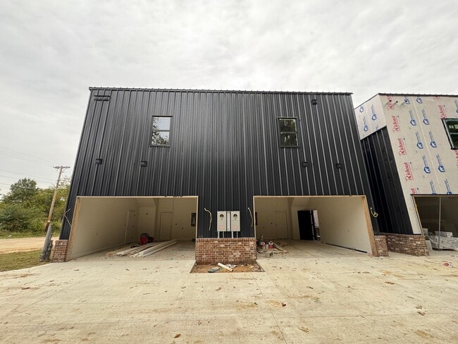 Photo - 321 Houghton St Unidad A