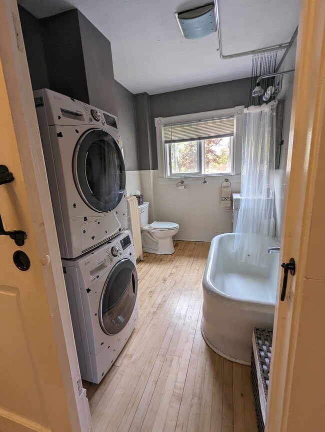 Photo - 519 Carson St Unit Upper