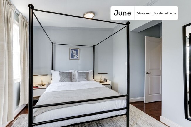 Photo - Room in Shared 5 bed/3.5 bath home Unit 2E