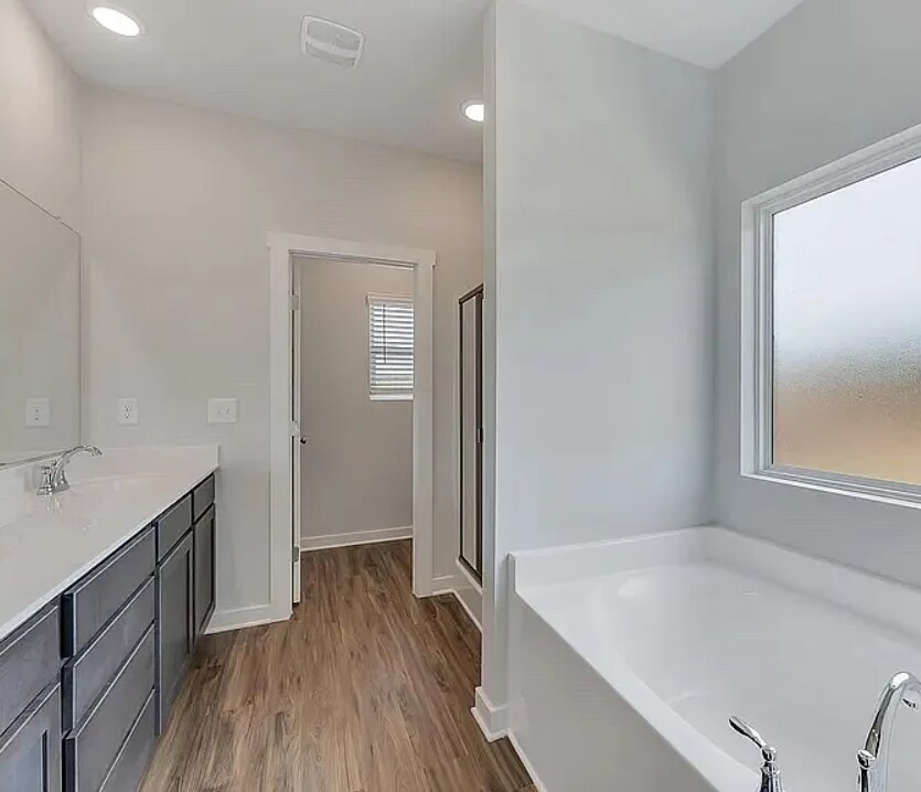 Photo - 4225 Textile Ln
