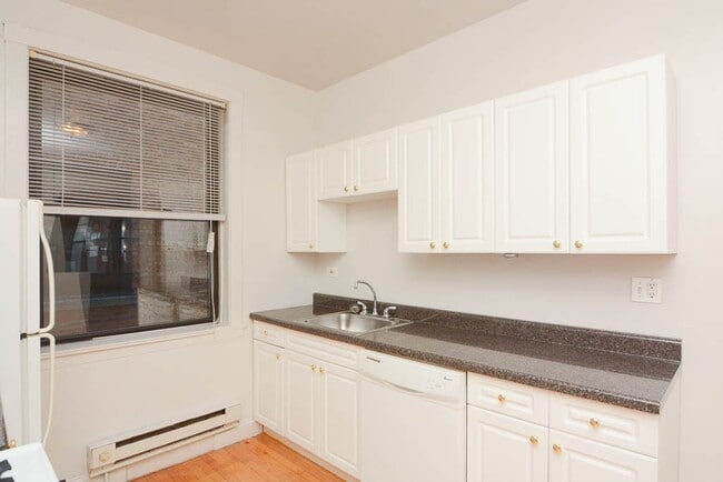 Photo - 1030 Dempster St Unit E2