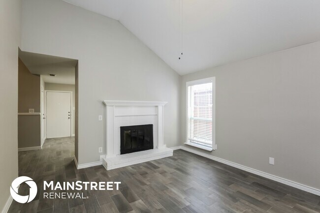 Photo - 1420 Paintbrush St