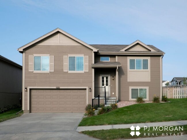 Building Photo - 8228 N 147th St