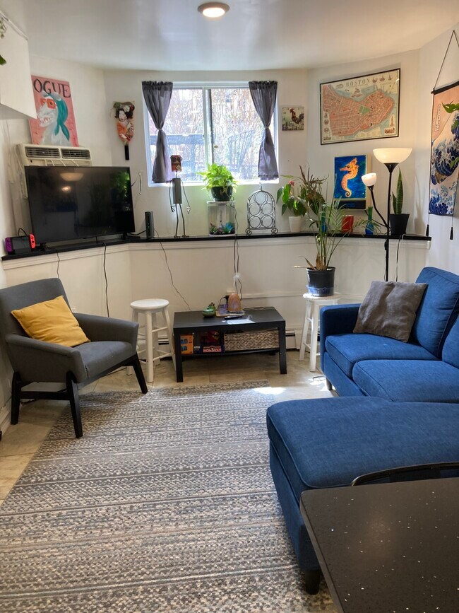 Photo - 133 Chiswick Rd Unit B