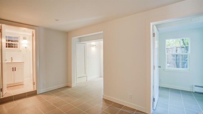 Building Photo - 600 Wateree St Rental