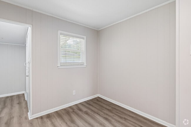 2BR, 1BA - 800SF - Dining Room