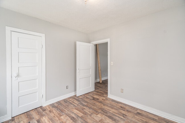 Photo - 209 Sunset Ave