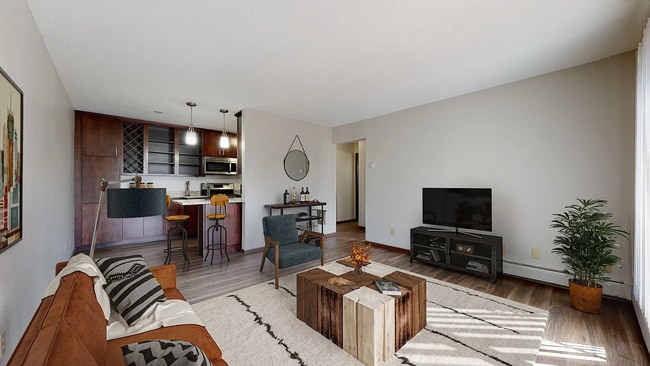 Building Photo - The Fremont